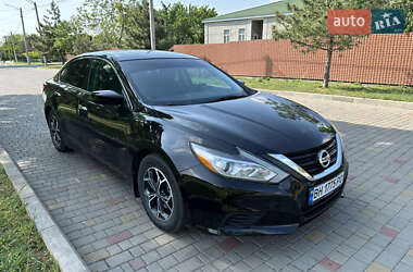 Седан Nissan Altima 2017 в 