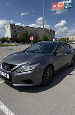 Седан Nissan Altima 2018 в Каменец-Подольском