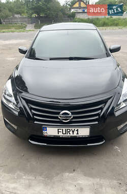 Седан Nissan Altima 2015 в Кам'янському