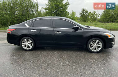 Седан Nissan Altima 2014 в Вишгороді