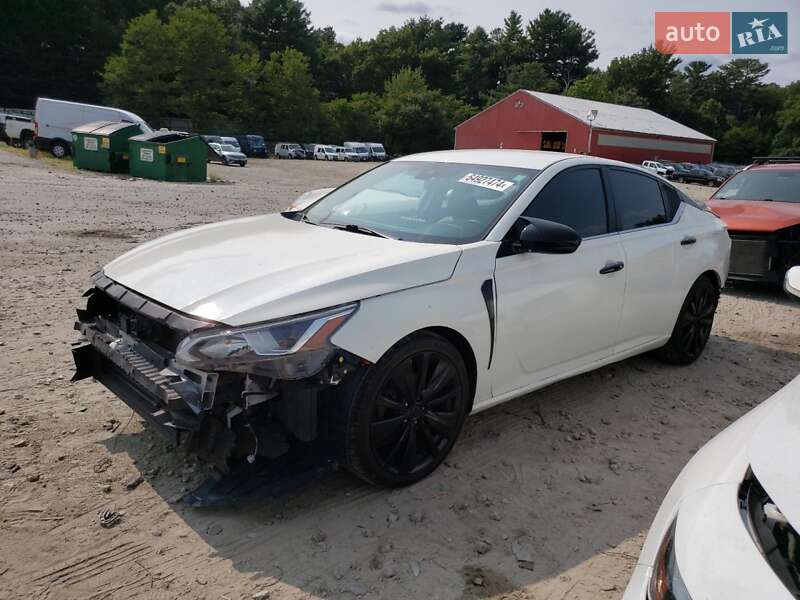 Nissan Altima 2020