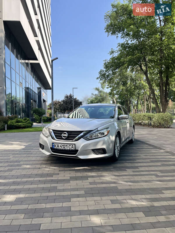 Nissan Altima 2016