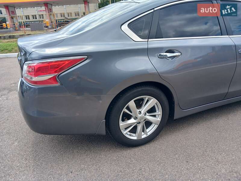 Седан Nissan Altima 2015 в Харькове