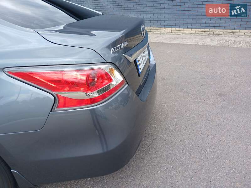 Седан Nissan Altima 2015 в Харькове