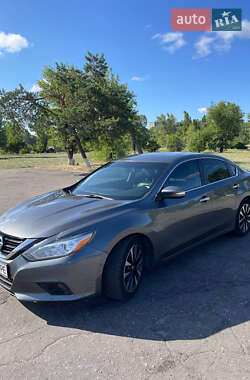 Седан Nissan Altima 2017 в Каменском