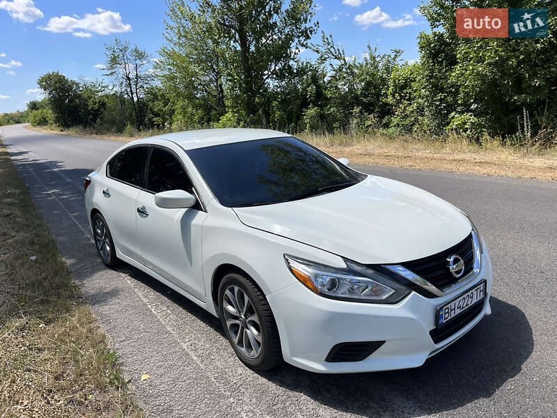 Nissan Altima 2016