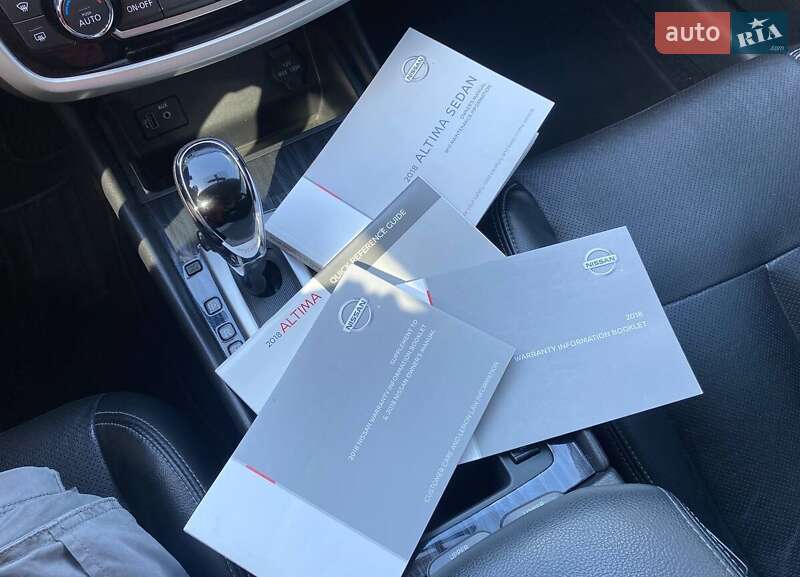 Седан Nissan Altima 2018 в Киеве