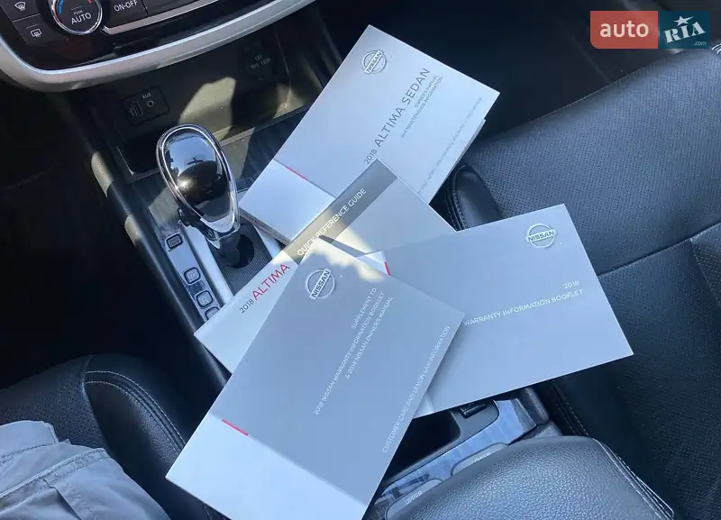 Седан Nissan Altima 2018 в Киеве документ