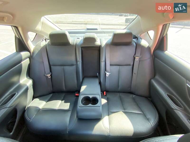 Седан Nissan Altima 2018 в Киеве