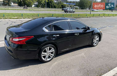 Седан Nissan Altima 2017 в 