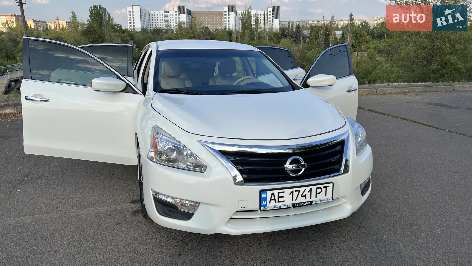 2015 Nissan Altima - мініатюра 6