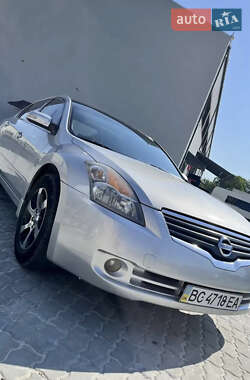 Седан Nissan Altima 2008 в Бориславе