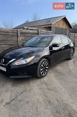 Седан Nissan Altima 2018 в Коростышеве