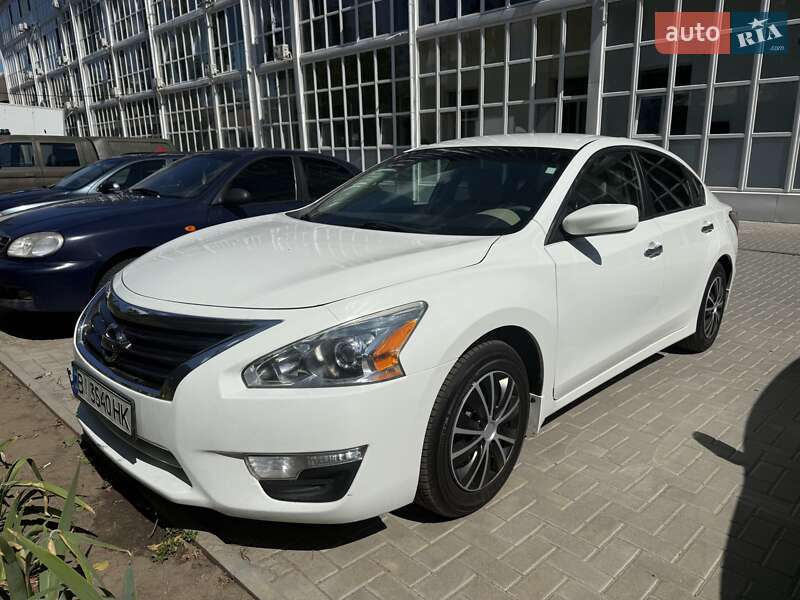 Nissan Altima 2015