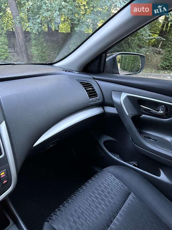 Седан Nissan Altima 2017 в Львові фото 24 Седан Nissan Altima 2017 в Львові