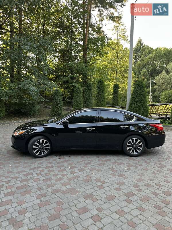Седан Nissan Altima 2017 в Львові фото 18 Седан Nissan Altima 2017 в Львові