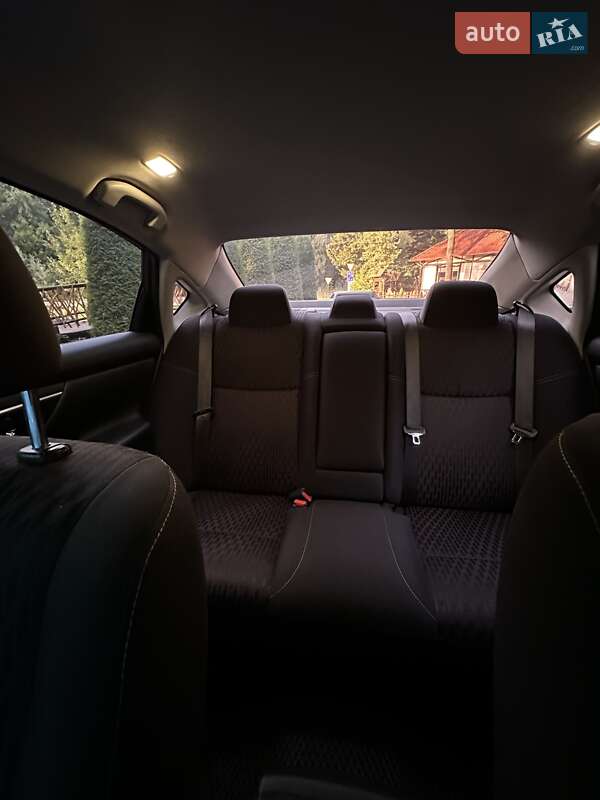 Седан Nissan Altima 2017 в Львові фото 34 Седан Nissan Altima 2017 в Львові