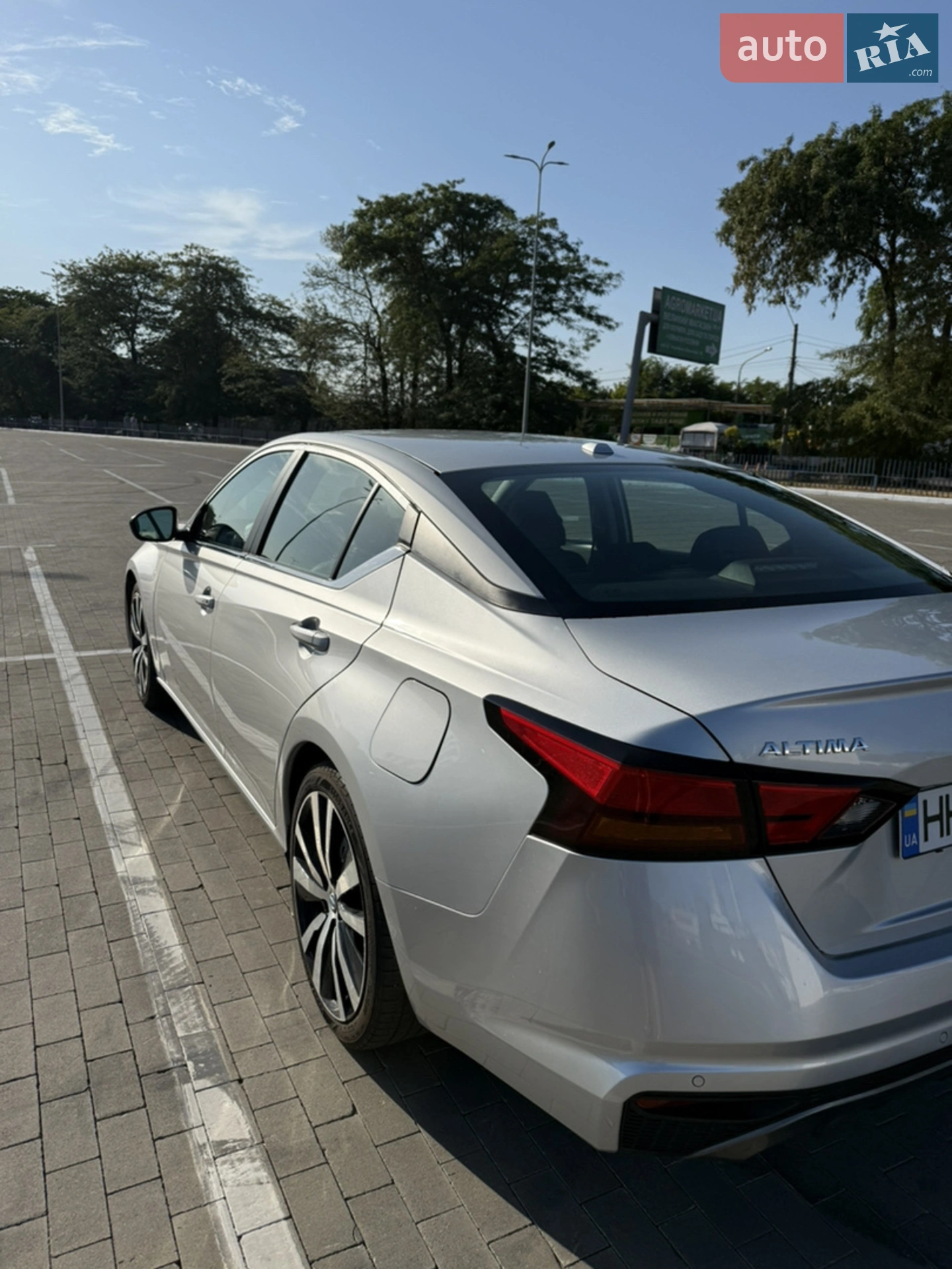 2019 Nissan Altima - мініатюра 8