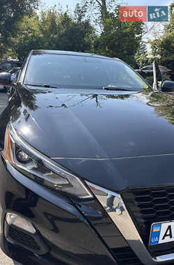 Седан Nissan Altima 2018 в Киеве