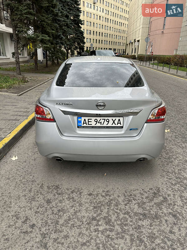 Седан Nissan Altima 2014 в Днепре фото 4 Седан Nissan Altima 2014 в Днепре