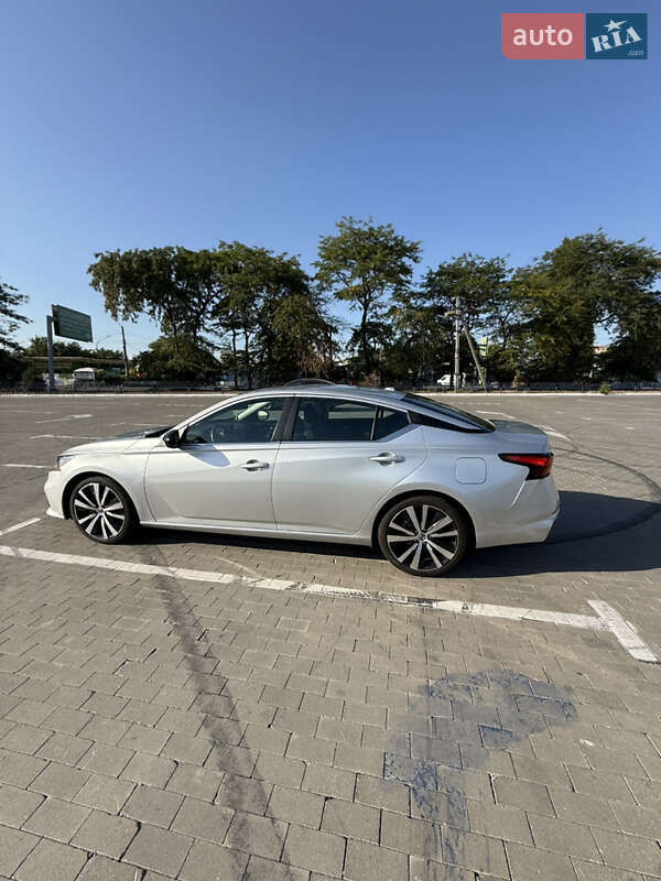 Седан Nissan Altima 2019 в Одесі