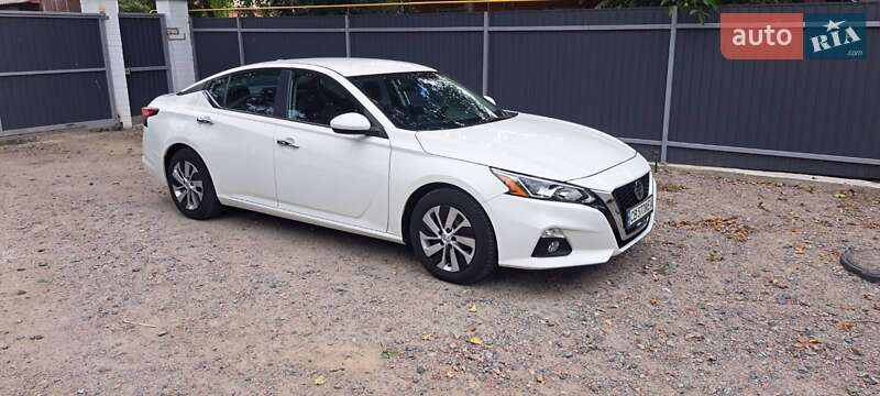 Седан Nissan Altima 2020 в 