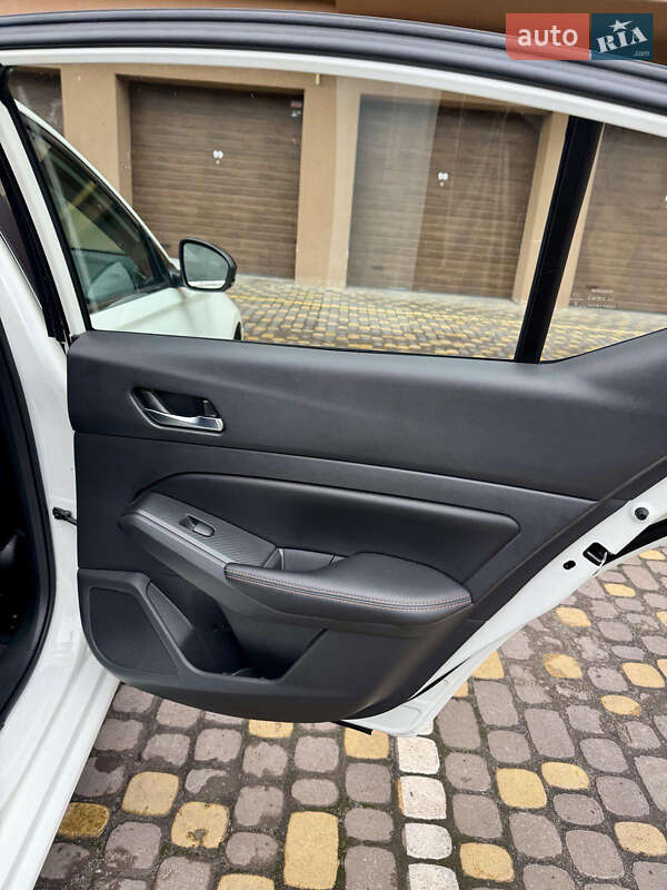 Седан Nissan Altima 2021 в Вінниці