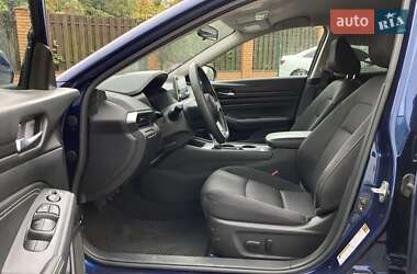 Седан Nissan Altima 2020 в Києві