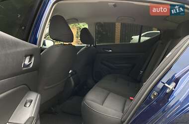 Седан Nissan Altima 2020 в Києві