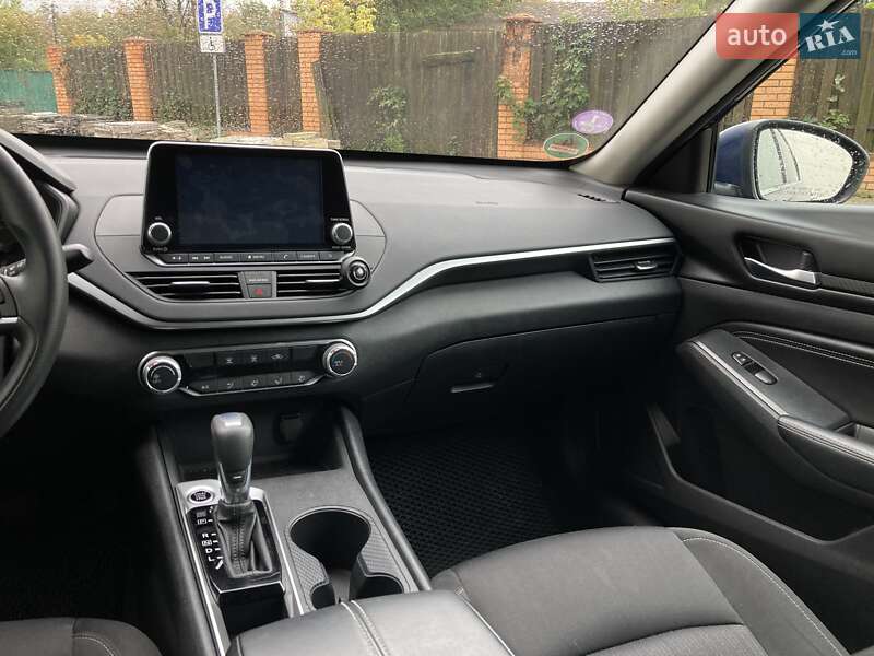 Седан Nissan Altima 2020 в Києві