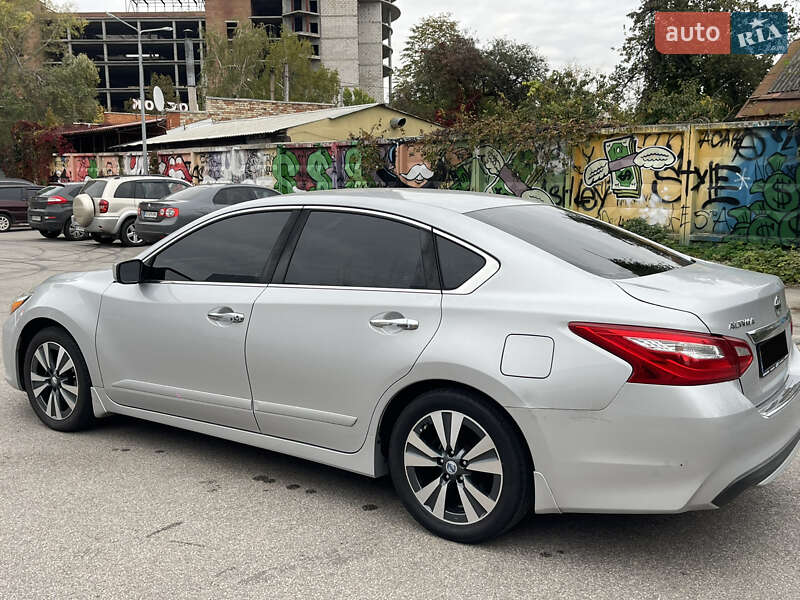 Седан Nissan Altima 2016 в Харькове фото 12 Седан Nissan Altima 2016 в Харькове
