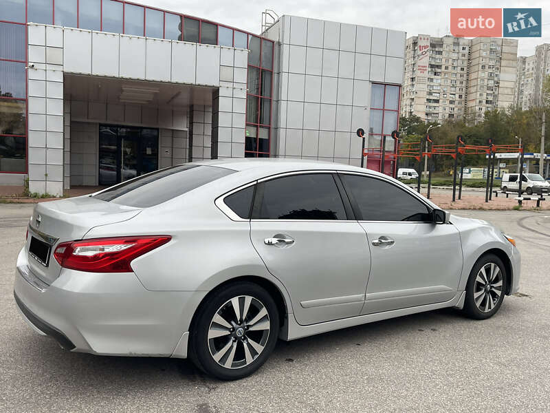 Седан Nissan Altima 2016 в Харькове фото 16 Седан Nissan Altima 2016 в Харькове