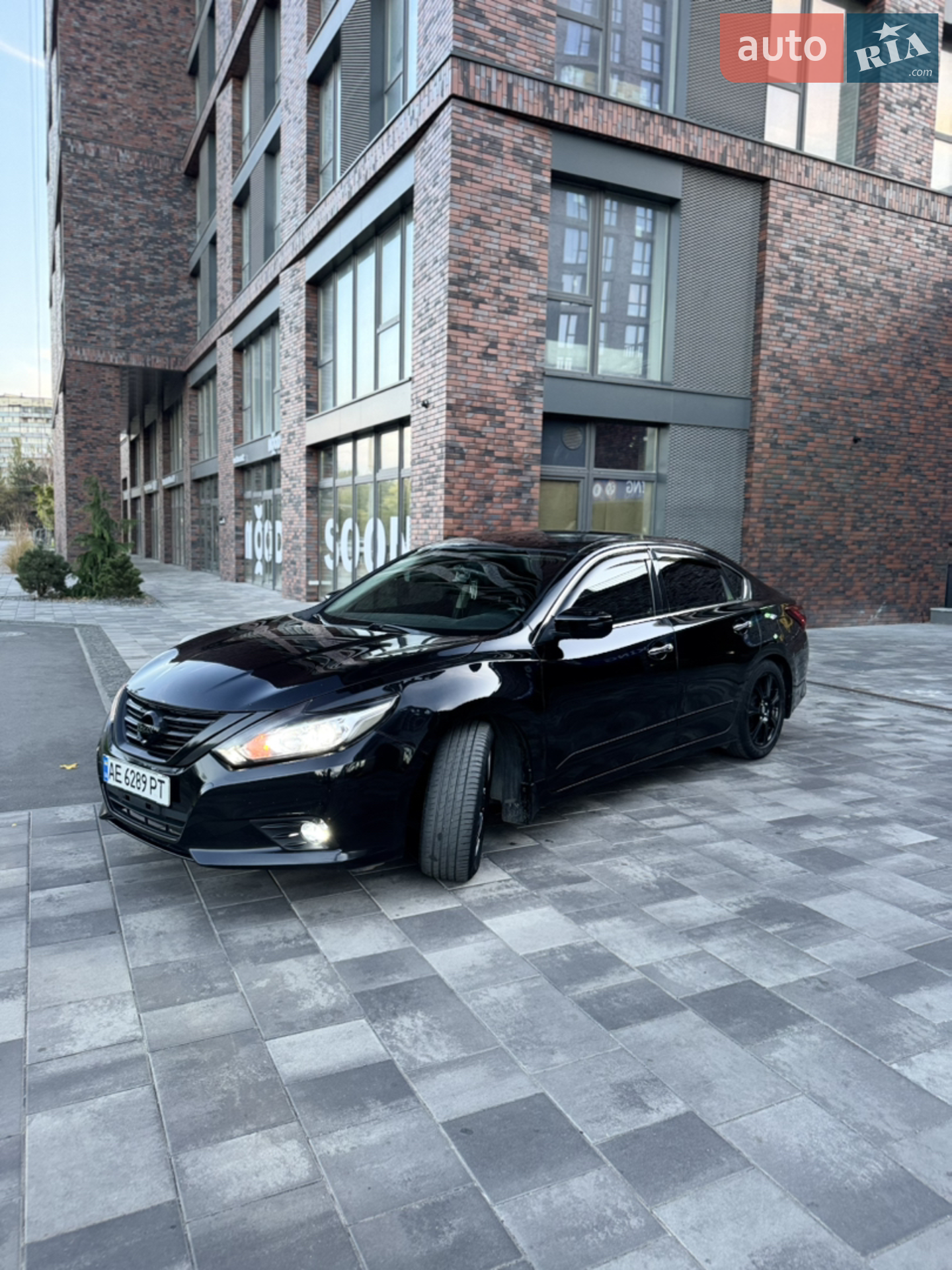 2016 Nissan Altima - мініатюра 11
