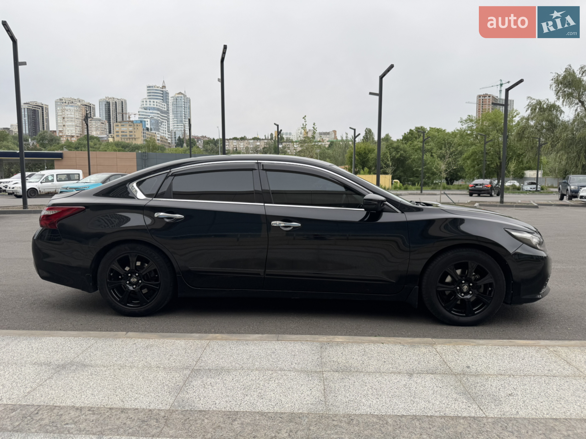 2016 Nissan Altima - мініатюра 25