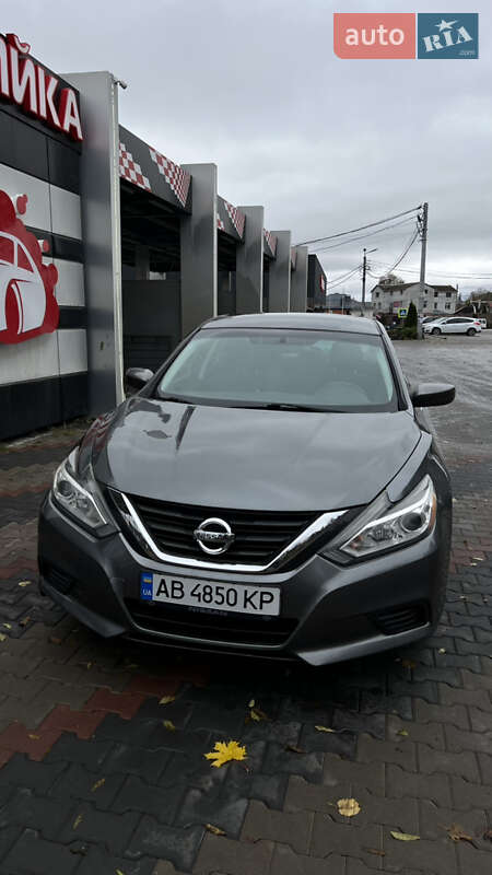 Седан Nissan Altima 2017 в 