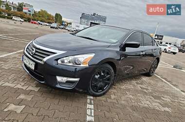 Седан Nissan Altima 2014 в Житомире