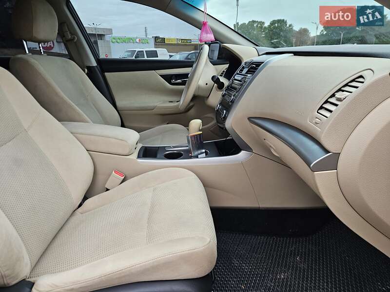 Седан Nissan Altima 2014 в Житомире фото 15 Седан Nissan Altima 2014 в Житомире