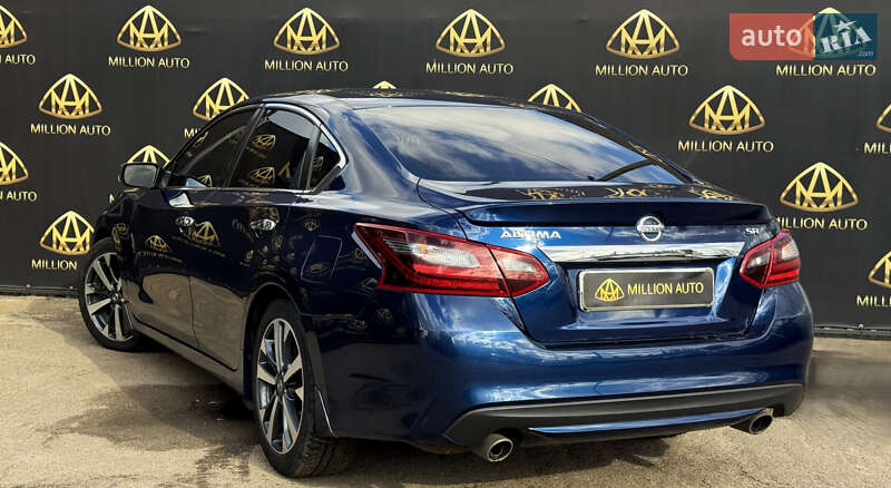 Седан Nissan Altima 2017 в Києві