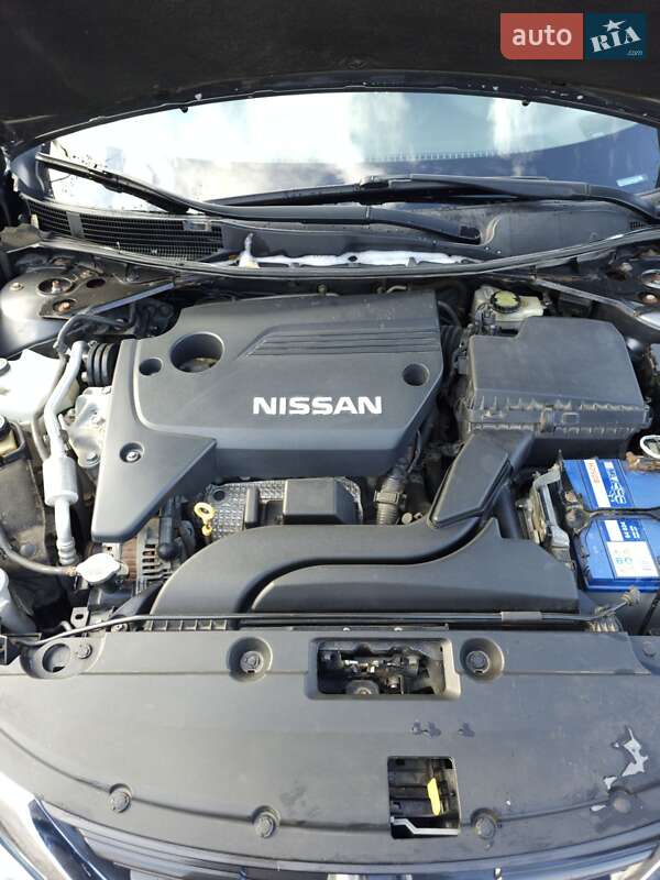 Седан Nissan Altima 2016 в Днепре