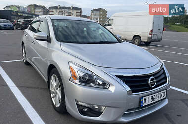 Седан Nissan Altima 2013 в Киеве