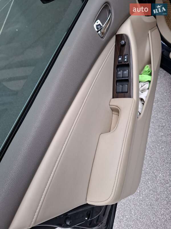 Седан Nissan Altima 2009 в Виннице