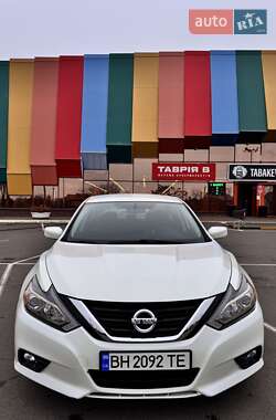 Седан Nissan Altima 2017 в Одесі