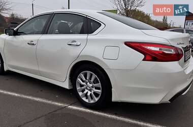 Седан Nissan Altima 2017 в Одесі