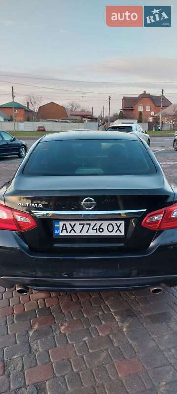 Седан Nissan Altima 2017 в Харькове
