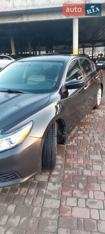 Седан Nissan Altima 2017 в Харькове