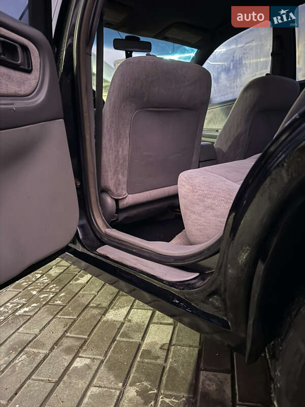 Седан Nissan Altima 1998 в Харькове