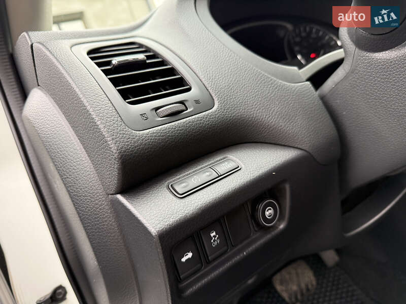 Седан Nissan Altima 2018 в Днепре фото 16 Седан Nissan Altima 2018 в Днепре