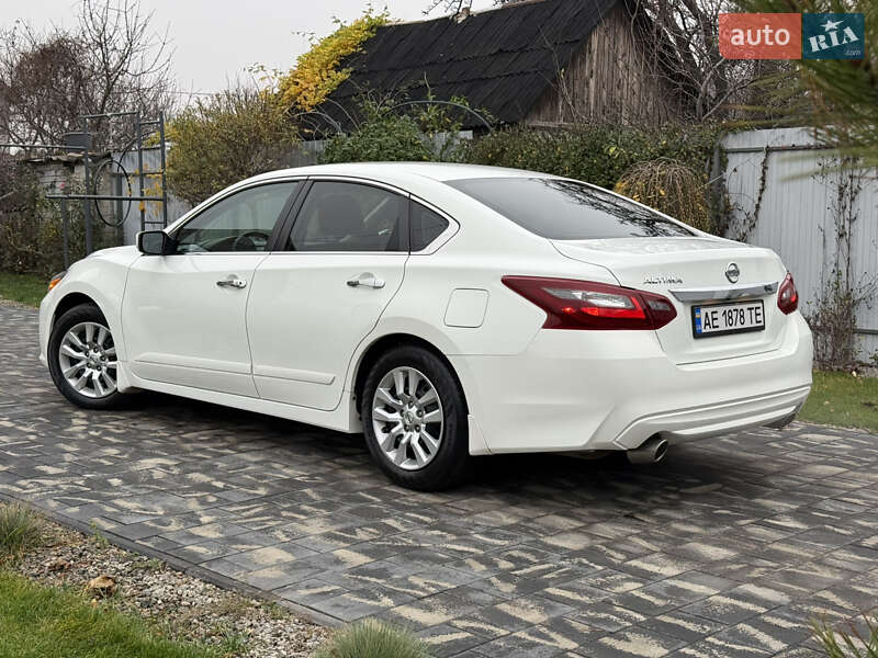 Седан Nissan Altima 2018 в Днепре фото 26 Седан Nissan Altima 2018 в Днепре