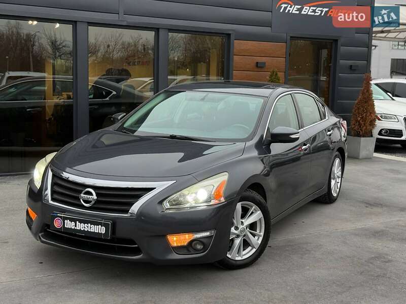 Nissan Altima 2012