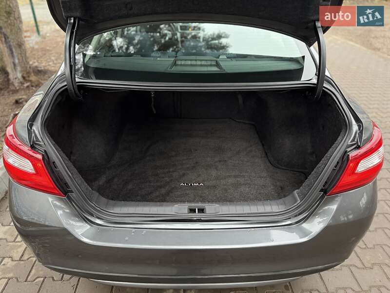 Седан Nissan Altima 2016 в Львове фото 12 Седан Nissan Altima 2016 в Львове